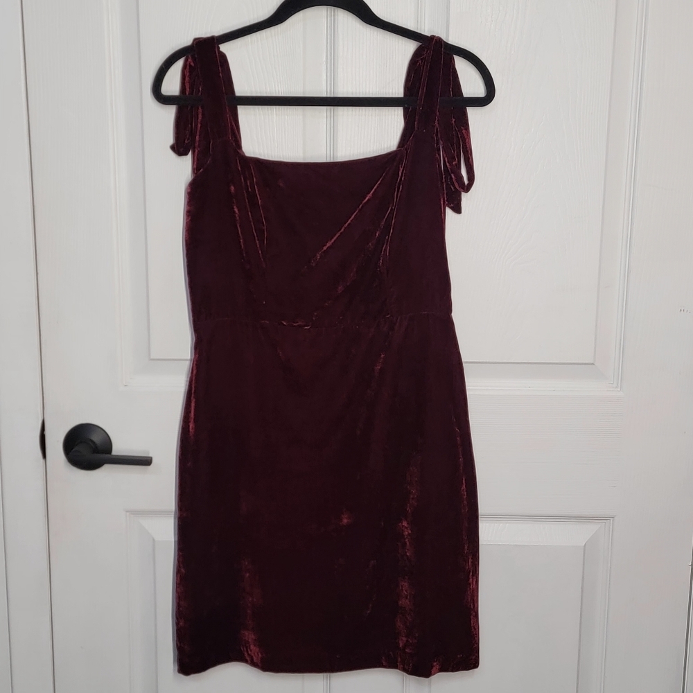 House of Harlow 1960 Sheath Cocktail Dress